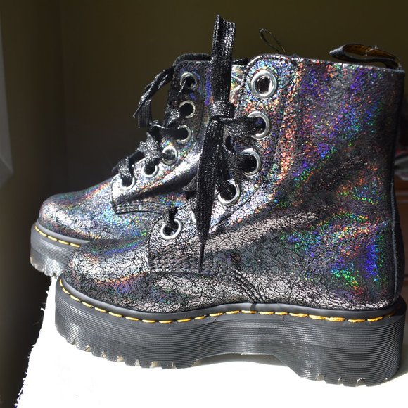 Dr. Martens | Molly Metallic Boots in ‘Gunmetal’ - Picture 2 of 14